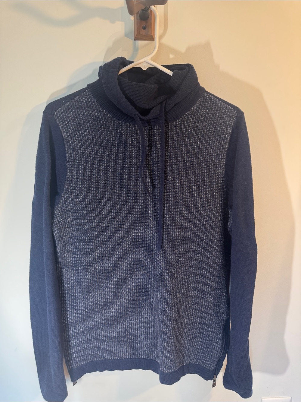 Express Men's Navy and Heathered Blue Turtleneck Sweater